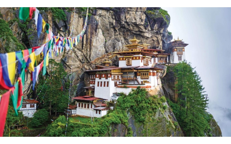 Hành Trình Trải Nghiệm Vương Quốc Bhutan - CUNG ĐƯỜNG HẠNH PHÚC